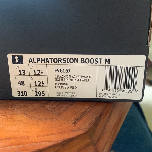 Adidas Mens running shoes, Size 13. - Picture 3 of 9